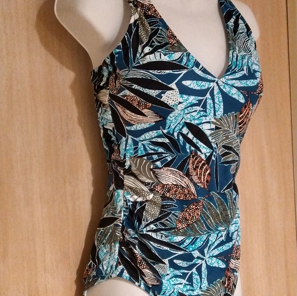 NWOT Aqua Green One Piece Swimsuit - Picture 2 of 7